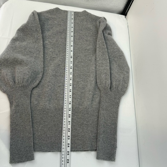 Madeleine Thompson Women's Puff Sleeves Crew Neck Cashmere Sweater Size S Gray - Picture 10 of 10